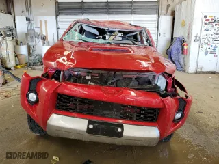 2020 Toyota 4Runner SR5 with VIN JTEBU5JR3L5775533, listed as a Copart auction lot 75558263 with 105,926 mi miles and Salvage Title. Bid and sale history available at carsss.com. Image 5.