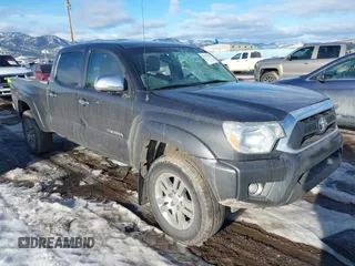 2013 Toyota Tacoma with VIN 3TMMU4FNXDM059768, listed as a IAAI auction lot 41375737 with 227,477 mi miles. Bid and sale history available at carsss.com. Image 1.