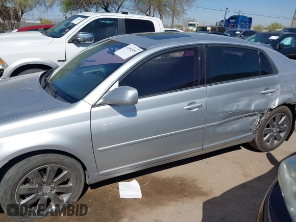 2006 Toyota Avalon XL with VIN 4T1BK36B66U148406, listed as a IAAI auction lot 41992051 with 247,109 mi miles and . Bid and sale history available at carsss.com. Image 13.
