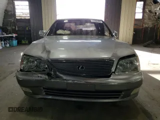 1998 Lexus LS 400 z VIN JT8BH28F1W0127630, wystawiony jako Copart lot #72382904 z przebiegiem Nie podano mil oraz Szkody całkowita. Historia ofert i sprzedaży dostępna na DreamBid. Obrazek 5.