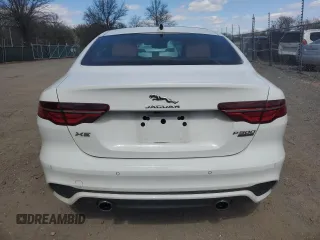 2020 Jaguar XE R-Dynamic S z VIN SAJAT4GX1LCP61713, wystawiony jako Copart lot #44902675 z przebiegiem 79 164 mil mil oraz Szkody całkowita. Historia ofert i sprzedaży dostępna na DreamBid. Obrazek 6.