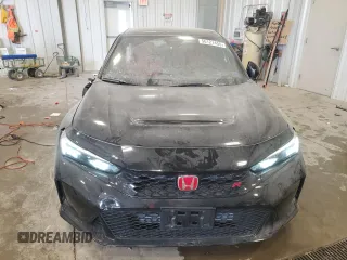 2023 Honda Civic Type R z VIN JHMFL5G46PX000043, wystawiony jako Copart lot #56121455 z przebiegiem 32 128 mil mil oraz Szkoda całkowita • Salvage title. Historia ofert i sprzedaży dostępna na DreamBid. Obrazek 5.