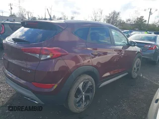 2017 Hyundai Tucson Value with VIN KM8J33A25HU530459, listed as a IAAI auction lot 40889753 with 62,223 mi miles. Bid and sale history available at carsss.com. Image 4.