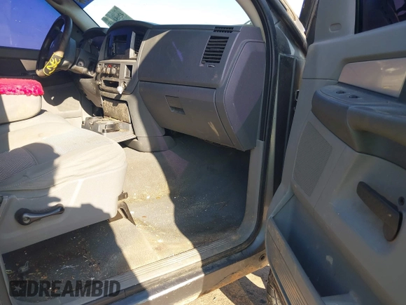2007 Dodge 1500 SLT with VIN 1D7HU18237J580681, listed as a IAAI auction lot 42054665 with 264,010 mi miles. Bid and sale history available at carsss.com. Image 5.