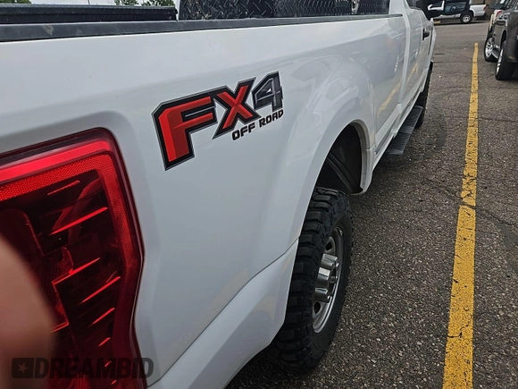 2019 Ford F-250 XL with VIN 1FT7X2B66KEG79267, listed as a IAAI auction lot 42587548 with Not provided miles and . Bid and sale history available at DreamBid. Image 7.