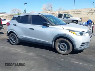 2020 Nissan Kicks S с VIN 3N1CP5BV5LL518629, выставлен на аукционе IAAI как лот 42003304 с пробегом 64 780 миль миль и . История ставок и продаж доступна на DreamBid. Изображение 14.