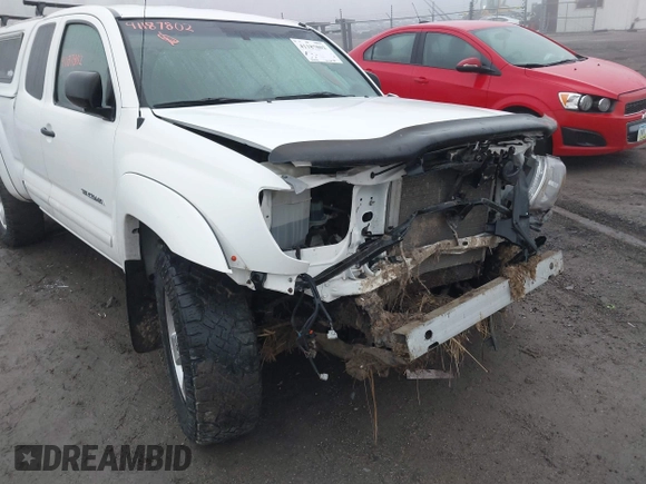 2011 Toyota Tacoma with VIN 5TFUU4EN8BX019682, listed as a IAAI auction lot 41187802 with 114,491 mi miles. Bid and sale history available at carsss.com. Image 6.
