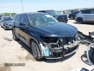 2016 Lincoln MKX Reserve z VIN 2LMPJ6LP1GBL63911, wystawiony jako IAAI lot #42011837 z przebiegiem 100 061 mil mil oraz . Historia ofert i sprzedaży dostępna na DreamBid. Obrazek 1.