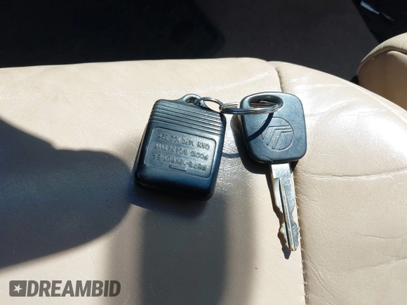 1999 Mercury Sable LS Premium Group с VIN 1MEFM53S6XA618080, выставлен на аукционе IAAI как лот 42079814 с пробегом 117 579 миль миль и . История ставок и продаж доступна на DreamBid. Изображение 11.