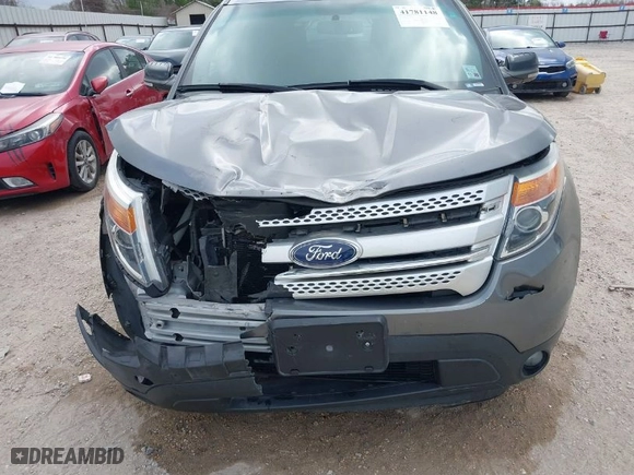 2012 Ford Explorer XLT with VIN 1FMHK7D8XCGA71123, listed as a IAAI auction lot 41781148 with 101,528 mi miles. Bid and sale history available at carsss.com. Image 12.