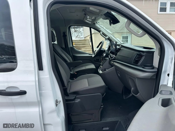 2023 Ford Transit Passenger Wagon XL with VIN 1FBAX2YG2PKB56430, listed as a Copart auction lot 44988825 with 22,570 mi miles and Non Repairable. Bid and sale history available at carsss.com. Image 8.