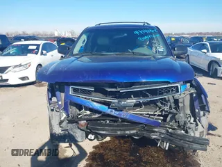 2010 Chevrolet Tahoe LTZ z VIN 1GNUCCE08AR266535, wystawiony jako IAAI lot #41154068 z przebiegiem 212 010 mil mil oraz . Historia ofert i sprzedaży dostępna na DreamBid. Obrazek 13.