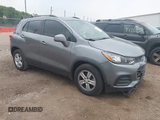 2020 Chevrolet Trax LT z VIN 3GNCJLSB9LL302685, wystawiony jako IAAI lot #42497808 z przebiegiem 38 089 mil mil oraz . Historia ofert i sprzedaży dostępna na DreamBid. Obrazek 1.