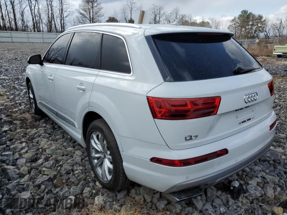 2017 Audi Q7 Premium Plus with VIN WA1LAAF76HD018067, listed as a Copart auction lot 47616985 with 138,717 mi miles and Salvage title. Bid and sale history available at DreamBid. Image 2.