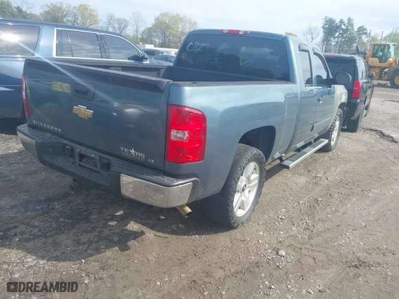 2007 Chevrolet Silverado 1500 LT w/1LT with VIN 1GCEC19JX7Z620827, listed as a IAAI auction lot 41912703 with 229,999 mi miles. Bid and sale history available at carsss.com. Image 4.