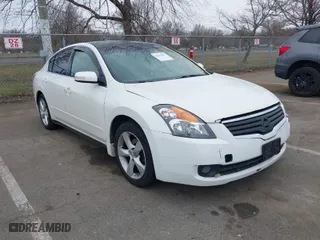 2007 Nissan Altima 3.5 SL with VIN 1N4BL21E37N423910, listed as a IAAI auction lot 41911017 with 148,535 mi miles. Bid and sale history available at carsss.com. Image 1.
