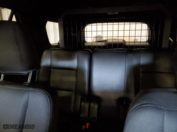 2019 Ford Police Interceptor Utility with VIN 1FM5K8AT8KGB15703, listed as a Copart auction lot 76998894 with 104,702 mi miles and Clean Title. Bid and sale history available at carsss.com. Image 10.