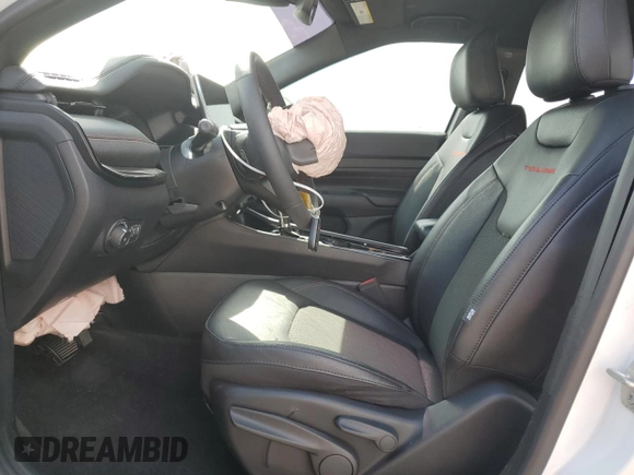2024 Jeep Compass Trailhawk with VIN 3C4NJDDN5RT579213, listed as a Copart auction lot 50369785 with 5,333 mi miles and Salvage title. Bid and sale history available at DreamBid. Image 7.
