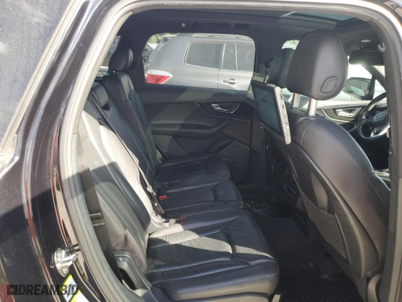 2017 Audi Q7 Premium Plus with VIN WA1LAAF72HD027090, listed as a Copart auction lot 45113615 with 174,547 mi miles and Clean Title. Bid and sale history available at carsss.com. Image 11.