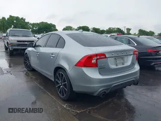2017 Volvo S60 Dynamic with VIN YV126MFL8H2421443, listed as a IAAI auction lot 41913775 with 171,780 mi miles. Bid and sale history available at carsss.com. Image 3.