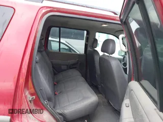 2002 Ford Explorer XLS z VIN 1FMZU72K92ZC87108, wystawiony jako IAAI lot #42467317 z przebiegiem 267 301 mil mil oraz . Historia ofert i sprzedaży dostępna na DreamBid. Obrazek 8.