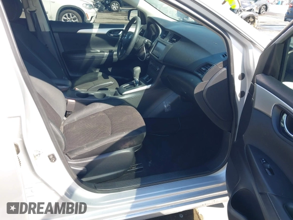 2019 Nissan Sentra SV z VIN 3N1AB7AP4KY337088, wystawiony jako IAAI lot #41762716 z przebiegiem 53 776 mil mil oraz . Historia ofert i sprzedaży dostępna na DreamBid. Obrazek 5.