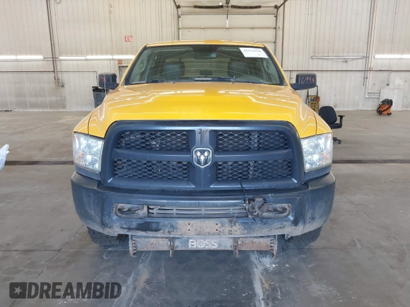 2018 Ram 2500 Tradesman with VIN 3C6TR5CT3JG215446, listed as a IAAI auction lot 42516938 with 37,886 mi miles and . Bid and sale history available at DreamBid. Image 12.