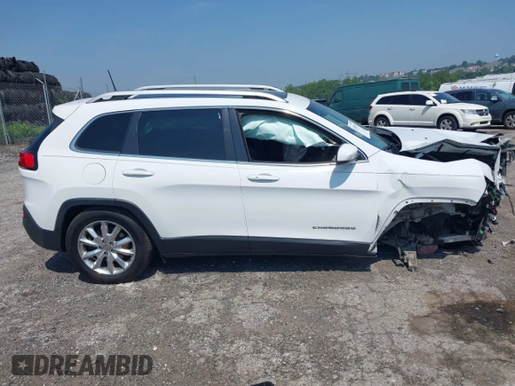 2017 Jeep Cherokee Limited с VIN 1C4PJMDS6HW506438, выставлен на аукционе IAAI как лот 42492335 с пробегом Не указан миль и . История ставок и продаж доступна на DreamBid. Изображение 13.