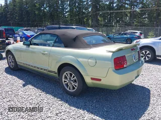 2005 Ford Mustang Deluxe with VIN 1ZVFT84N755254849, listed as a IAAI auction lot 42544077 with 276,391 mi miles and . Bid and sale history available at DreamBid. Image 3.