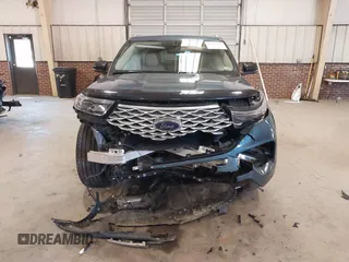 2020 Ford Explorer Platinum with VIN 1FM5K8HC7LGC23964, listed as a IAAI auction lot 41260236 with 43,975 mi miles. Bid and sale history available at carsss.com. Image 12.