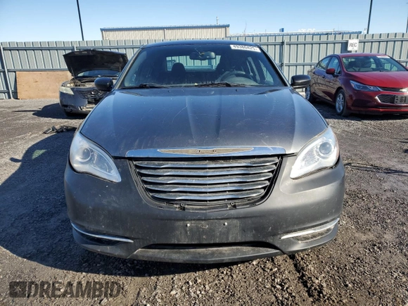 2013 Chrysler 200 LX with VIN 1C3CCBAB6DN533032, listed as a Copart auction lot 49380425 with 171,176 mi miles and Clean Title. Bid and sale history available at carsss.com. Image 5.