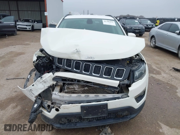 2020 Jeep Compass Altitude z VIN 3C4NJCBB9LT108501, wystawiony jako IAAI lot #41700451 z przebiegiem 66 395 mil mil oraz . Historia ofert i sprzedaży dostępna na DreamBid. Obrazek 12.
