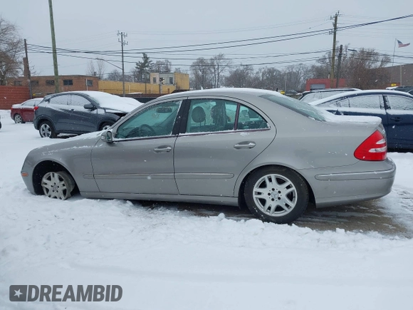 2004 Mercedes-Benz E 320 with VIN WDBUF82J34X113828, listed as a IAAI auction lot 41280495 with Not Provided miles and . Bid and sale history available at DreamBid. Image 15.