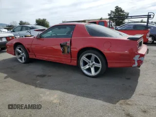 1985 Pontiac Firebird Trans Am with VIN 1G2FW87H8FL202163, listed as a Copart auction lot 47110455 with 815,019 mi miles and Salvage Title. Bid and sale history available at carsss.com. Image 2.