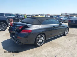 2019 Mercedes-Benz C 300 with VIN WDDWK8DB9KF773831, listed as a IAAI auction lot 41923479 with 37,124 mi miles and . Bid and sale history available at DreamBid. Image 4.