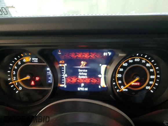 2024 Jeep Wrangler Rubicon X with VIN 1C4RJXFG5RW287542, listed as a Copart auction lot 72682924 with 5,792 mi miles and Salvage title. Bid and sale history available at DreamBid. Image 9.