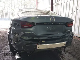 2018 Mazda Mazda6 Touring with VIN JM1GL1VM6J1313332, listed as a IAAI auction lot 41904791 with 71,558 mi miles. Bid and sale history available at carsss.com. Image 6.