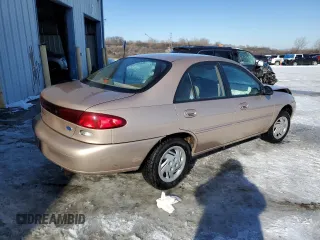1997 Ford Escort LX z VIN 1FALP13P8VW240818, wystawiony jako Copart lot #88365875 z przebiegiem 43 416 mil mil oraz Szkoda całkowita • Salvage title. Historia ofert i sprzedaży dostępna na DreamBid. Obrazek 3.