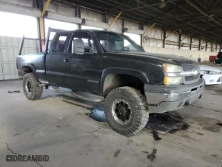2004 Chevrolet Silverado 1500 with VIN 2GCEC19V841281881, listed as a Copart auction lot 76947274 with 246,490 mi miles and Salvage Title. Bid and sale history available at carsss.com. Image 4.