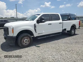2023 Ford F-250 XL z VIN 1FT7W2BT7PEC58674, wystawiony jako Copart lot #76951194 z przebiegiem 57 501 mil mil oraz Nie do naprawy • Non repairable. Historia ofert i sprzedaży dostępna na DreamBid. Obrazek 1.