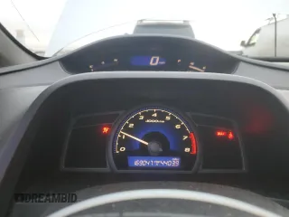 2006 Honda Civic Cpe LX with VIN 2HGFG11656H548709, listed as a Copart auction lot 88356725 with 169,047 mi miles and Salvage Title. Bid and sale history available at carsss.com. Image 9.