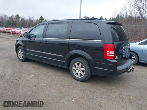 2010 Chrysler Town & Country Touring with VIN 2A4RR5D19AR170405, listed as a IAAI auction lot 42057496 with 195,211 mi miles. Bid and sale history available at carsss.com. Image 3.