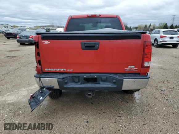 2008 GMC Sierra 1500 Work Truck z VIN 2GTEK13MX81100983, wystawiony jako Copart lot #53109175 z przebiegiem 133 021 mil mil oraz Szkoda całkowita • Salvage title. Historia ofert i sprzedaży dostępna na DreamBid. Obrazek 6.