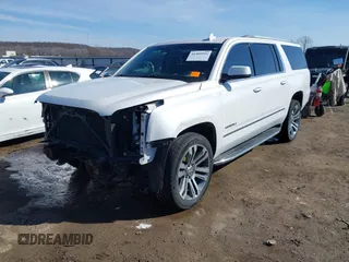 2017 GMC Yukon XL Denali with VIN 1GKS2HKJ5HR355961, listed as a IAAI auction lot 41509991 with 204,474 mi miles. Bid and sale history available at carsss.com. Image 2.