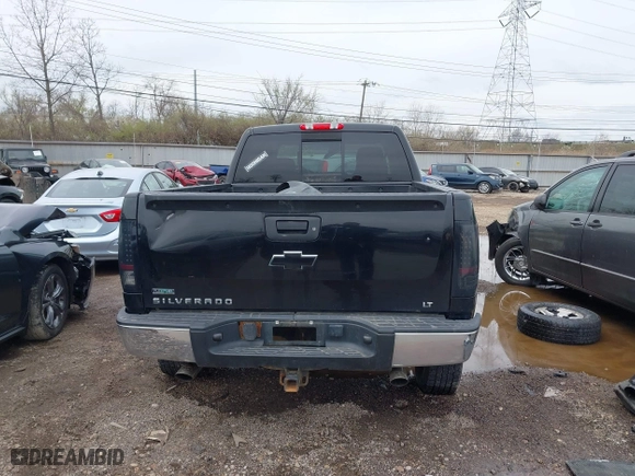 2010 Chevrolet Silverado 1500 LT with VIN 1GCSKSE3XAZ172390, listed as a IAAI auction lot 41839627 with 174,130 mi miles. Bid and sale history available at carsss.com. Image 17.