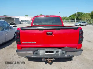 2006 Chevrolet Silverado 1500 LT3 with VIN 1GCEK19Z36Z136862, listed as a IAAI auction lot 42097096 with 254,905 mi miles and . Bid and sale history available at DreamBid. Image 16.