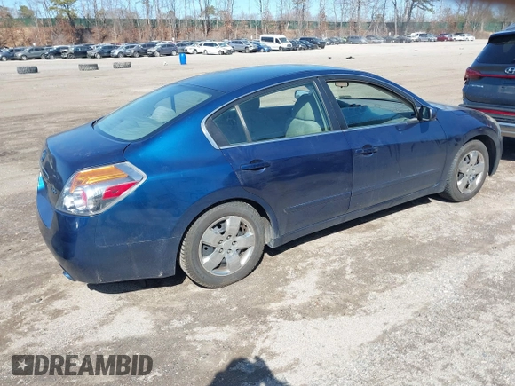 2007 Nissan Altima 2.5 with VIN 1N4AL21E57N467158, listed as a IAAI auction lot 41730780 with 156,925 mi miles. Bid and sale history available at carsss.com. Image 4.