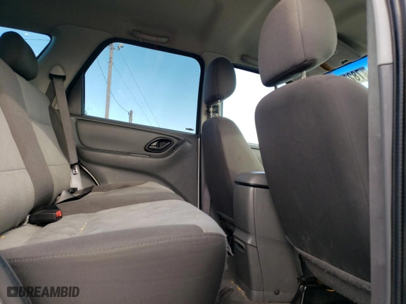 2003 Ford Escape XLS Popular with VIN 1FMYU92173KB36423, listed as a Copart auction lot 78237614 with 194,063 mi miles and Salvage Title. Bid and sale history available at carsss.com. Image 12.