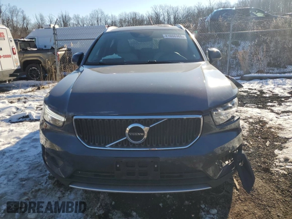 2021 Volvo XC40 Momentum with VIN YV4162UK3M2456124, listed as a Copart auction lot 41666365 with 20,542 mi miles and Salvage Title. Bid and sale history available at carsss.com. Image 5.