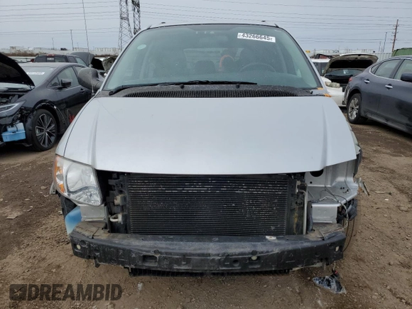 2006 Dodge Caravan SE z VIN 1D4GP25R06B648211, wystawiony jako Copart lot #43266645 z przebiegiem 98 754 mil mil oraz Szkoda całkowita • Salvage title. Historia ofert i sprzedaży dostępna na DreamBid. Obrazek 5.